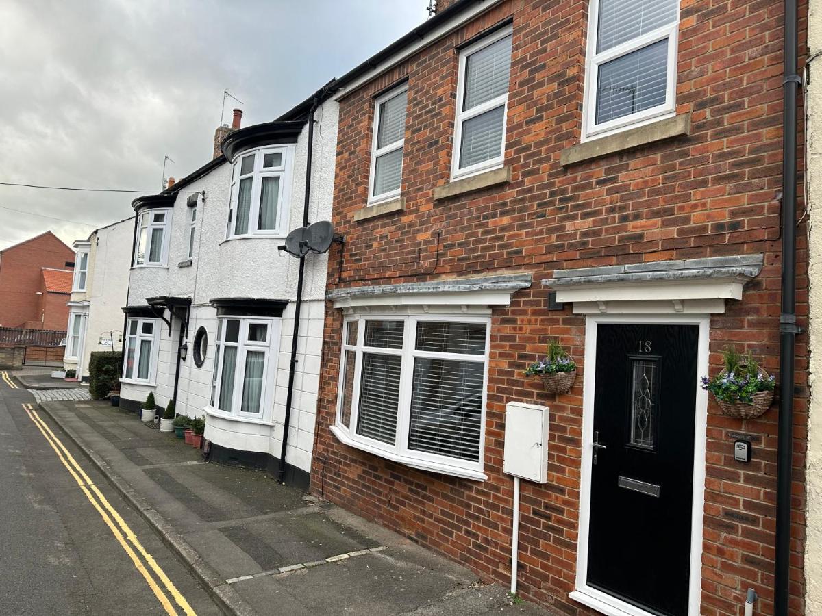 Cosy, 2 Bedroom Cottage In Guisborough Town Centre Экстерьер фото